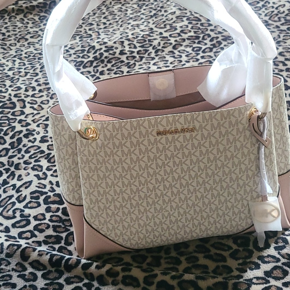 Michael kors large shoulder tote